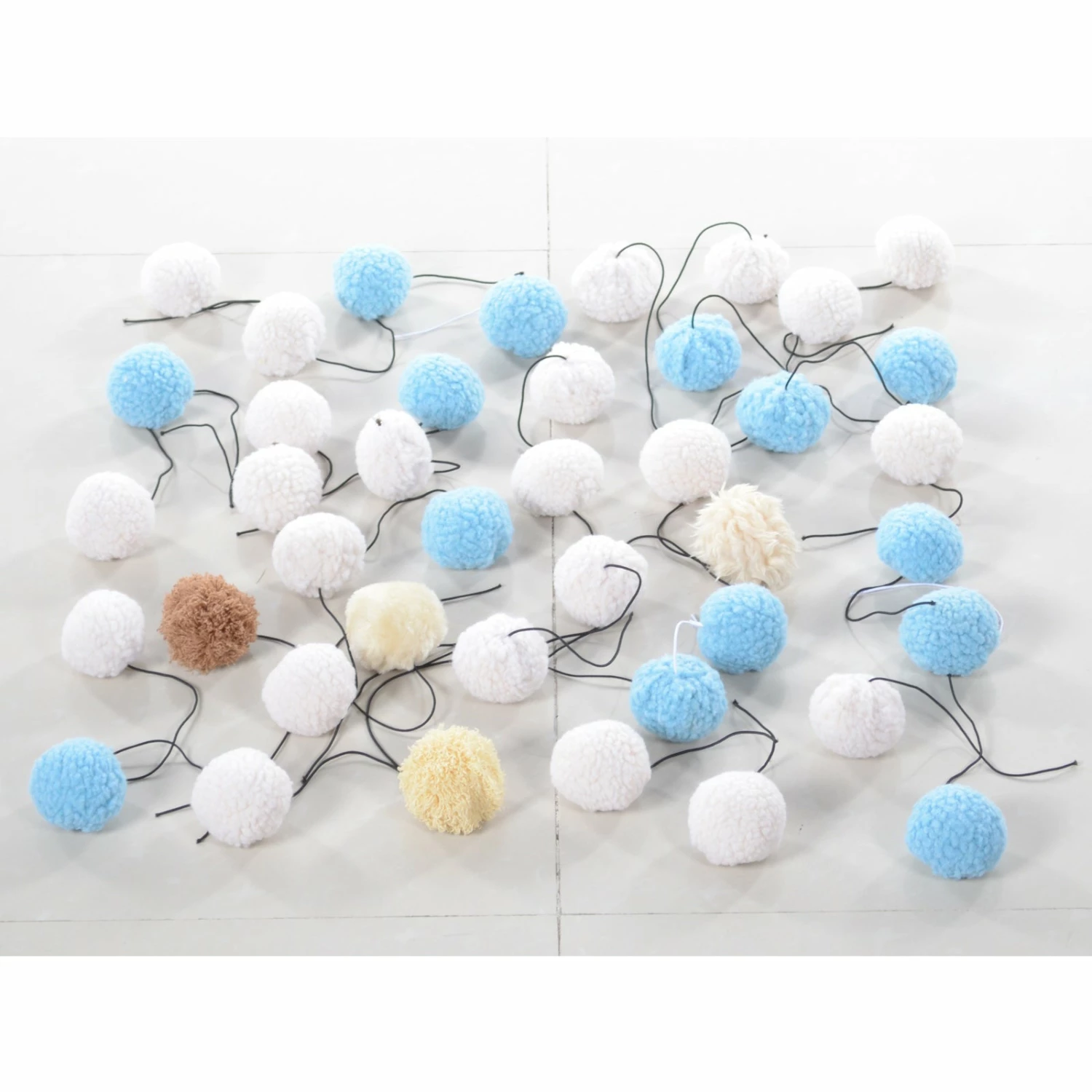 Armarkat Model TOY7 40-Piece Pet Toy Pack For Cats, Dogs, And Small Animals 3 Armarkat Model TOY7 40-Piece Pet Toy Pack For Cats, Dogs, And Small Animals